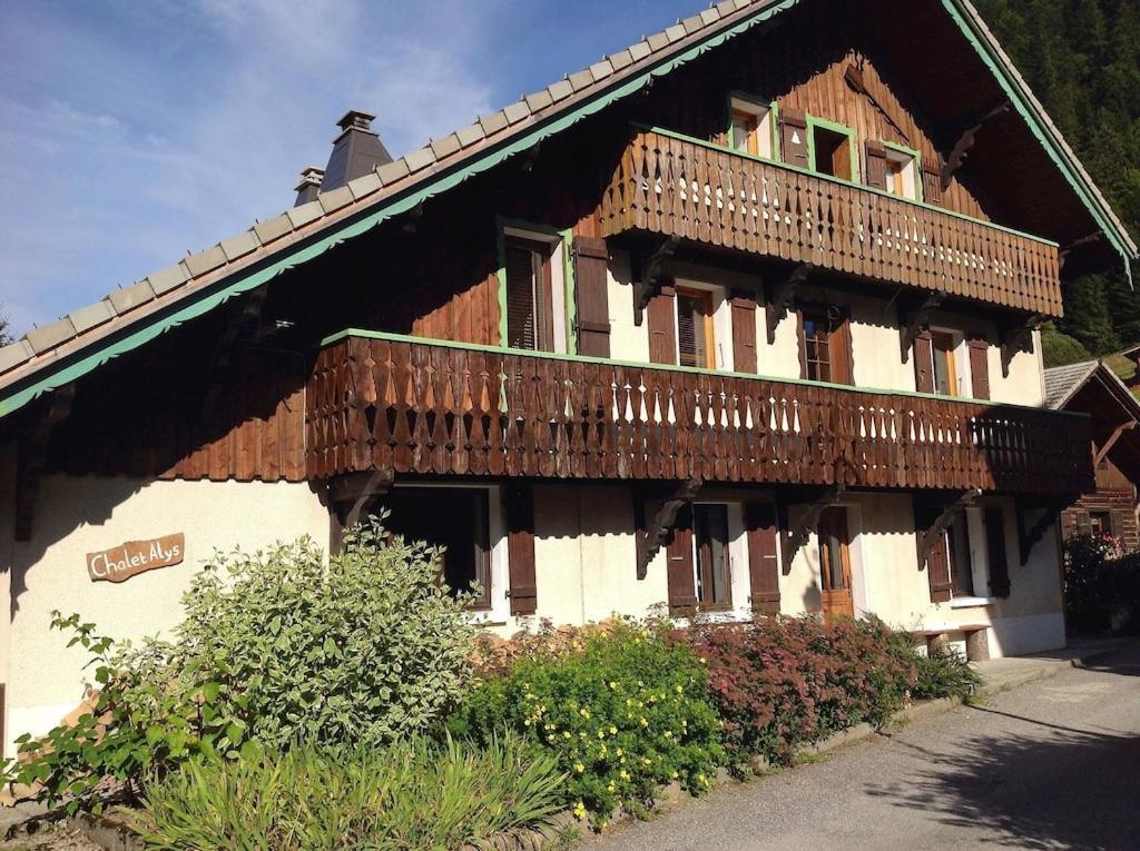 Spacious Ski Chalet In Traditional French Village, Sleeps 8, Four Star With Fibre Broadband Abondance Kültér fotó