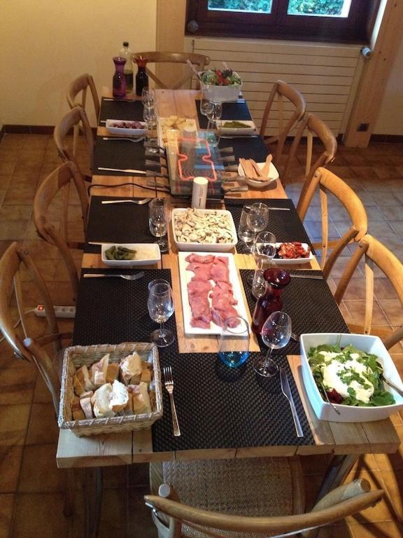 Spacious Ski Chalet In Traditional French Village, Sleeps 8, Four Star With Fibre Broadband Abondance Kültér fotó