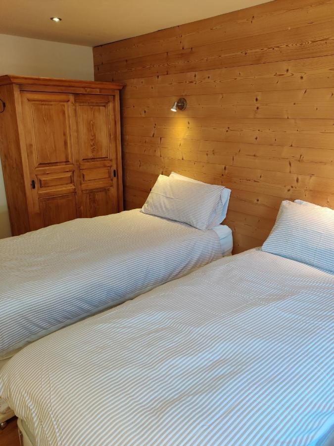 Spacious Ski Chalet In Traditional French Village, Sleeps 8, Four Star With Fibre Broadband Abondance Kültér fotó