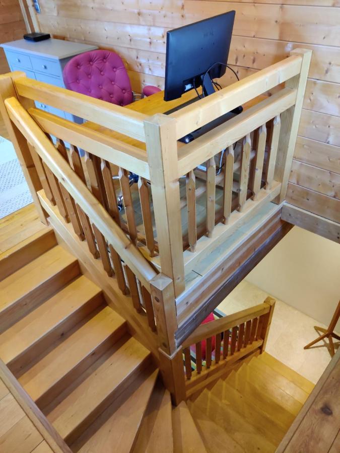Spacious Ski Chalet In Traditional French Village, Sleeps 8, Four Star With Fibre Broadband Abondance Kültér fotó