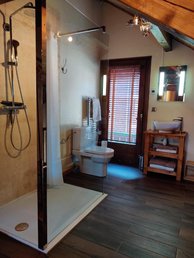 Spacious Ski Chalet In Traditional French Village, Sleeps 8, Four Star With Fibre Broadband Abondance Kültér fotó