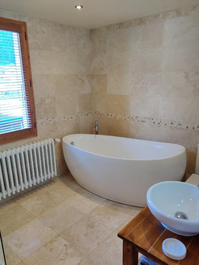 Spacious Ski Chalet In Traditional French Village, Sleeps 8, Four Star With Fibre Broadband Abondance Kültér fotó