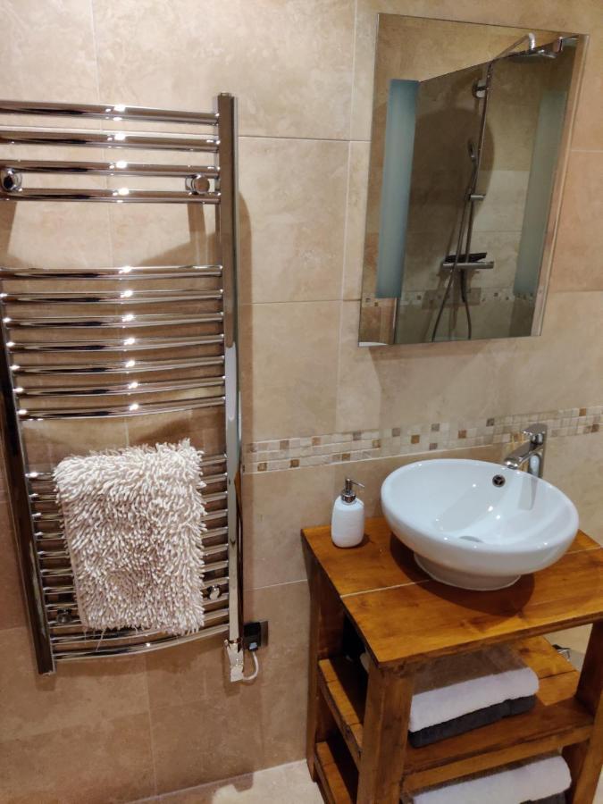 Spacious Ski Chalet In Traditional French Village, Sleeps 8, Four Star With Fibre Broadband Abondance Kültér fotó